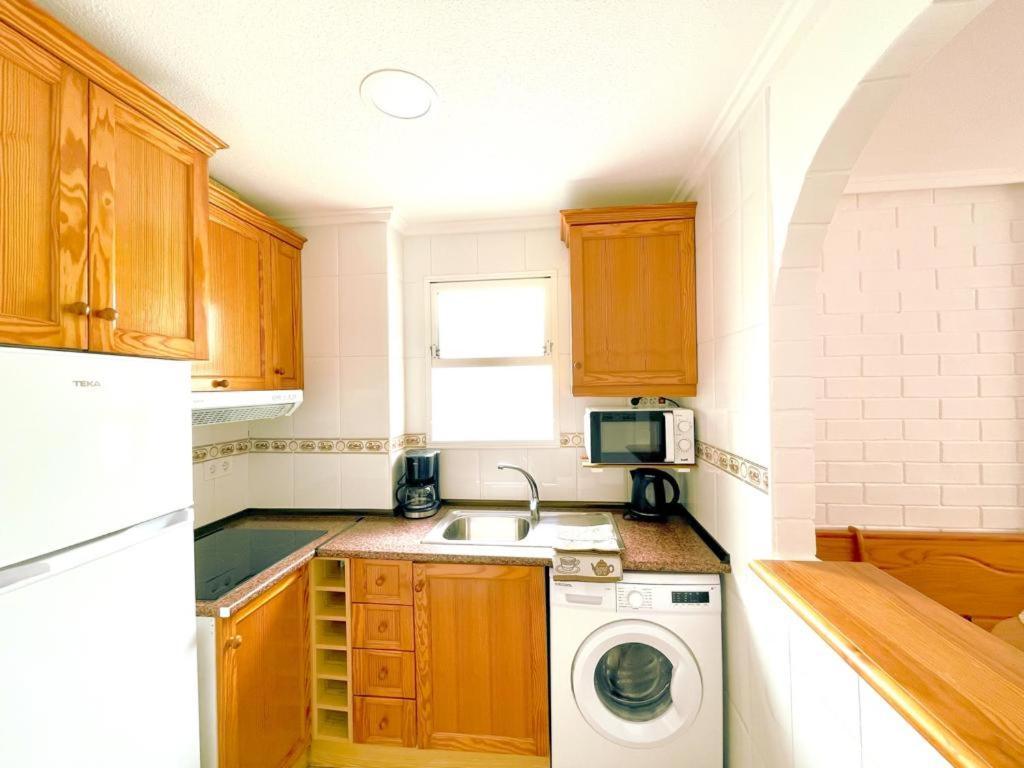 Apartamento Azzurro Apartment Торевиеха Екстериор снимка
